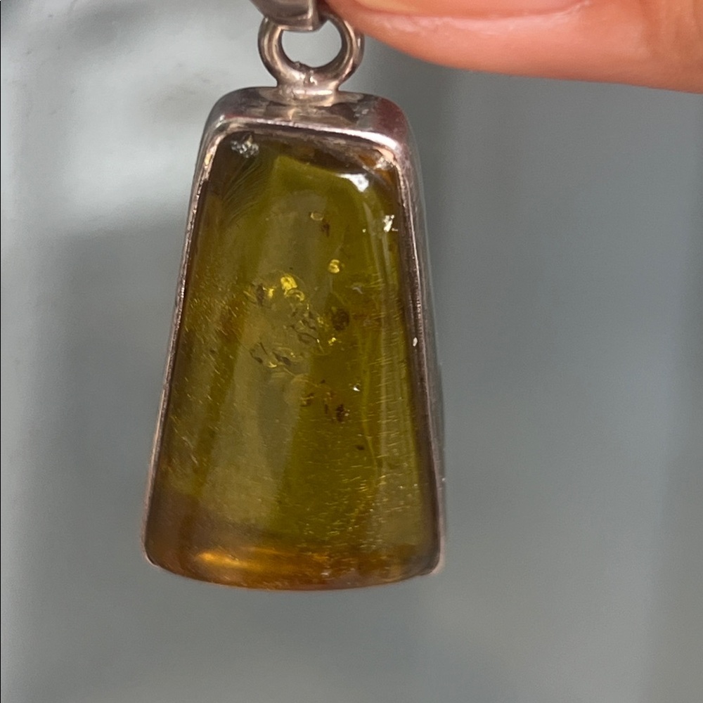 Vintage sterling silver green amber pendant